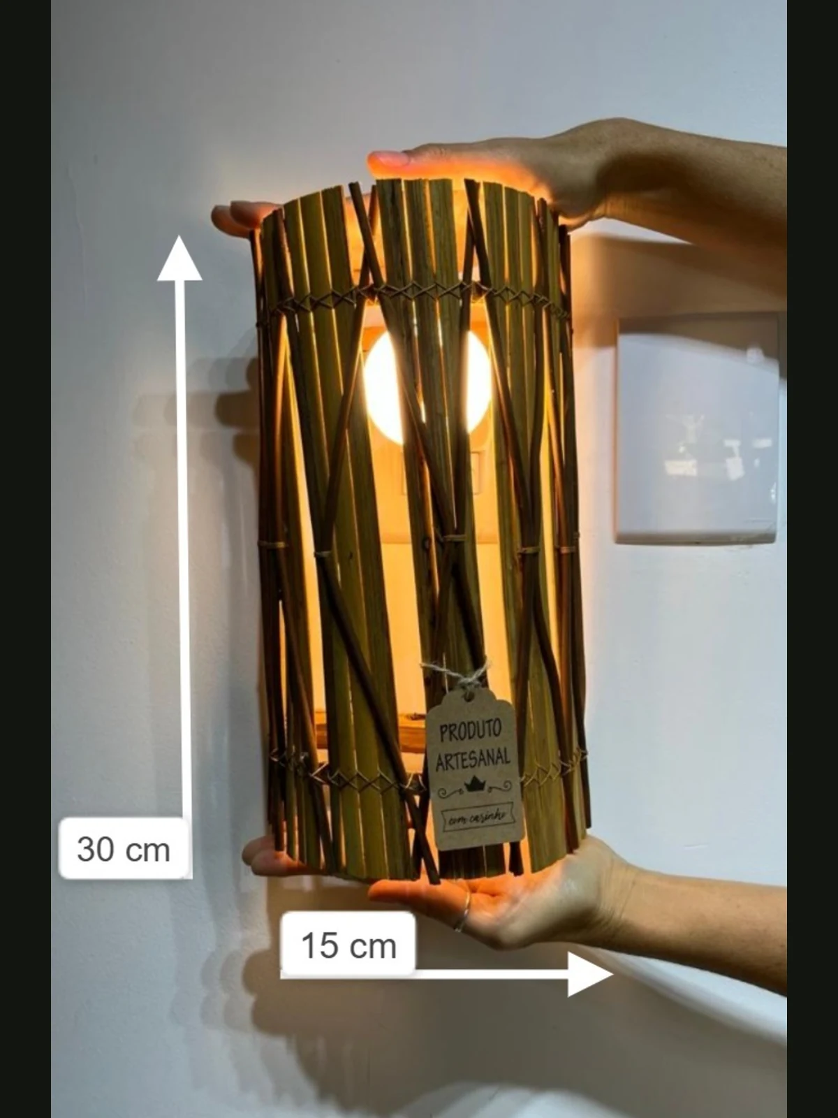 Arandela Meia-Cana com Cipó 30 cm